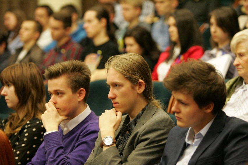 W debacie uczestniczyli Artur Kostiw, student z Ukrainy, dr...