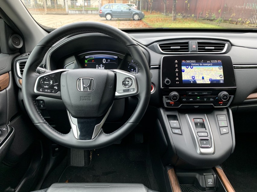 Honda CR-V to jeden z ulubionych przez Polaków SUV–ów...