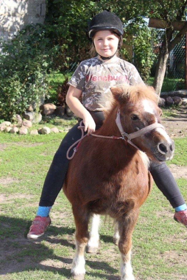W konkursie na ucznia najwięcej głosów oddaliście na Julię Harasim, która trenuje jeździectwo.