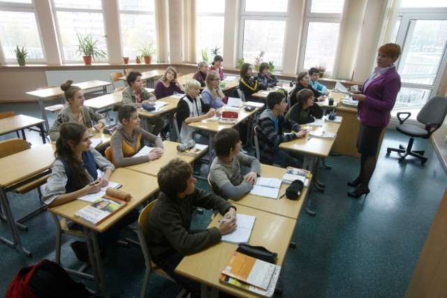 Przeciwnicy zmian w oświacie, w tym likwidacji gimnazjów, wzięli się do działania