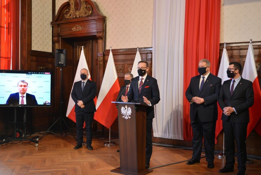 Jest pozwolenie na budowę trzeciego zbiornika na Terminalu LNG w Świnoujściu 