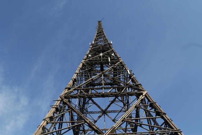 Niezwykła drewniana wieża radiowa w Gliwicach została...