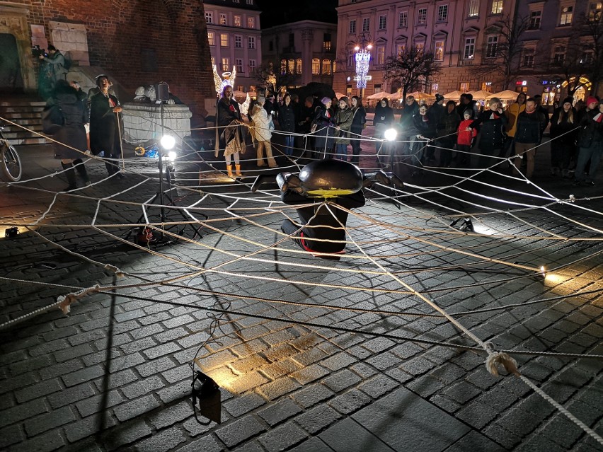 Kraków. Władza atakuje, protest musi trwać [ZDJĘCIA, WIDEO]