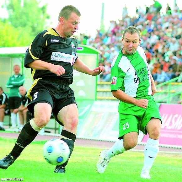 Grzegorz Domżalski (z prawej) strzelił dziś 2 bramki.