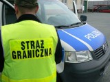 Straż graniczna zatrzymała 13 cudzoziemców. Usiłowali nielegalnie przekroczyć granicę