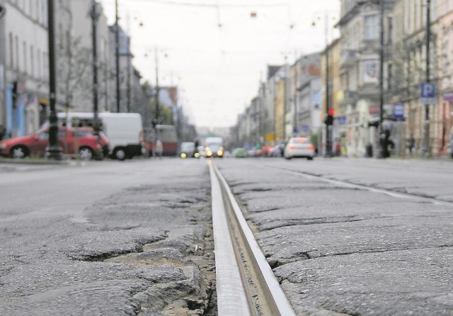 Od poniedziałku na ten odcinek Gdańskiej nie wjadą tramwaje. Dla samochodów drogowcy zamkną go dzień później, we wtorek.