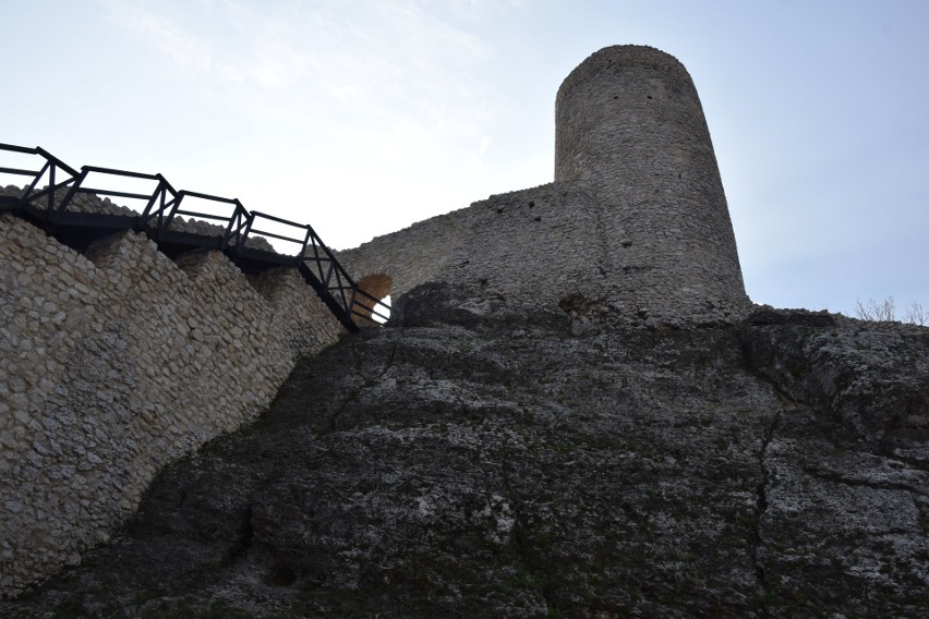 Zamek Pilcza w Smoleniu funkcjonuje bez ograniczeń.