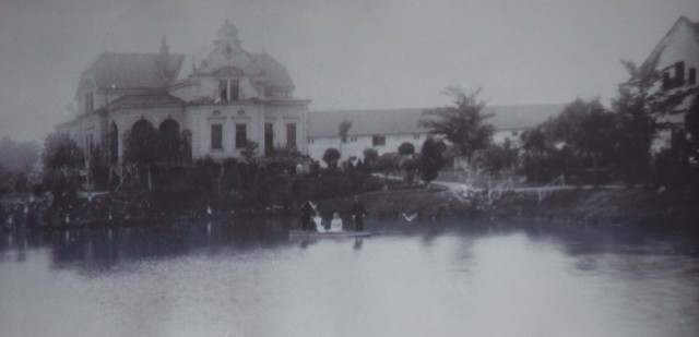 Album archiwalnych zdjęć Bierunia Starego i Nowego Bierunia. Zobacz kolejne zdjęcia. Przesuwaj zdjęcia w prawo - naciśnij strzałkę lub przycisk NASTĘPNE