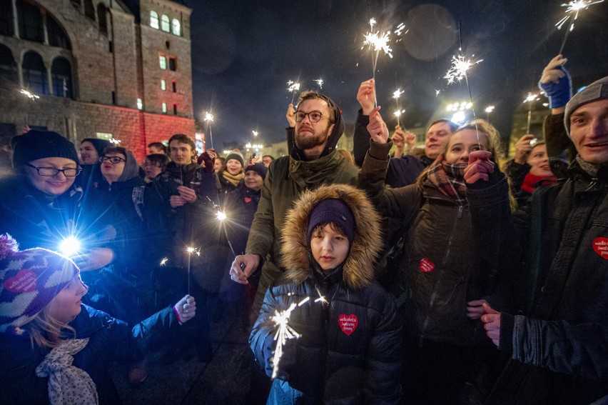 "Światełko do nieba", jak co roku, rozpoczęło się o godz....