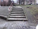 Zniszczone schody zostaną odtworzone. Remont przy ul. Wyszyńskiego w Szczecinie