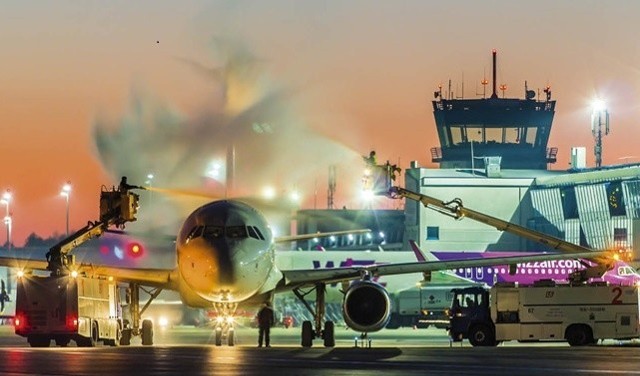 Katowice Airport i obecna wieża