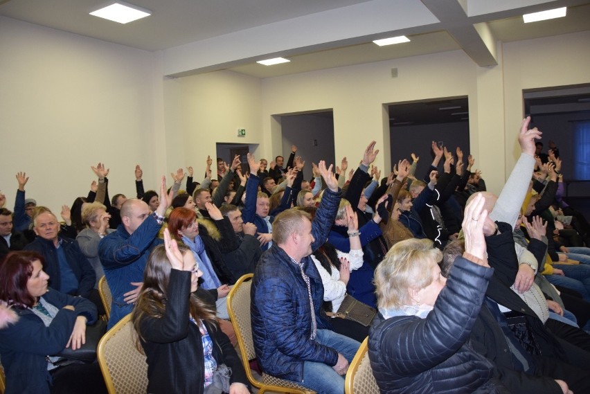 Rozgrywka o szkoły. Mieszkańcy nie chcą, żeby gmina Jerzmanowice-Przeginia oszczędzała dalej na ich dzieciach