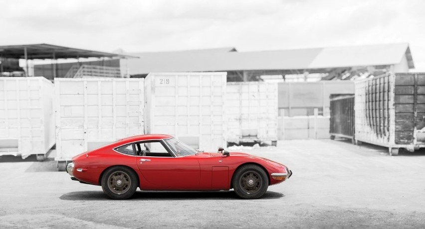 Toyota 2000GT...