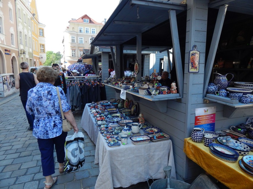 W sobotę i niedzielę trwa pchli targ przy Małym Rynku i...