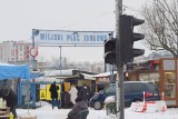 Nie działa sygnalizacja świetlna na ulicy Seminaryjskiej w Kielcach. Piesi wchodzą pod jadące samochody