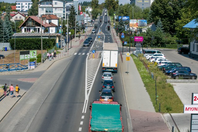 Rozbudowa al. 29 Listopada rozpocznie się najwcześniej w pierwszym kwartale 2020 roku.Wykonawca będzie miał nieco ponad dwa lata na realizację tego kluczowego zadania