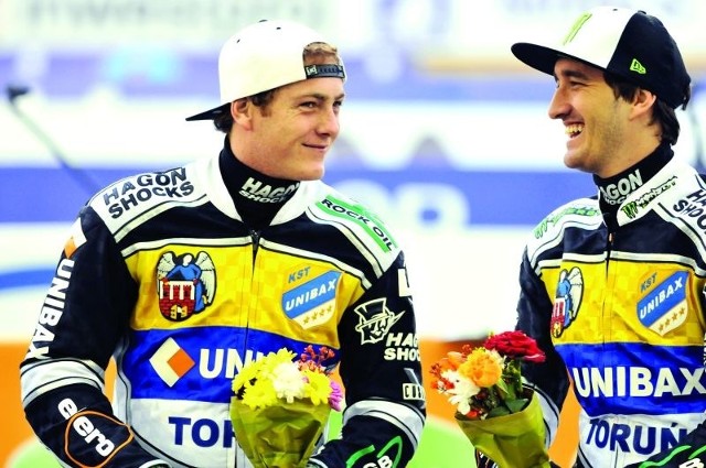 Chris Holder (z prawej) i Darcy Ward walczyli bardzo ambitnie, ale tarnowianie doskonale wykorzystywali znajomość swojego toru.