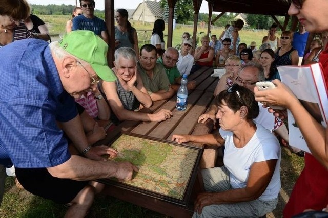 Jak przekonują mieszkańcy, ich gmina to głównie jeziora, pola i lasy