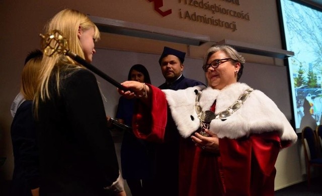 Inauguracja roku akademickiego na WSPA. Na zdjęciu: była już rektor Julita Rybczyńska.