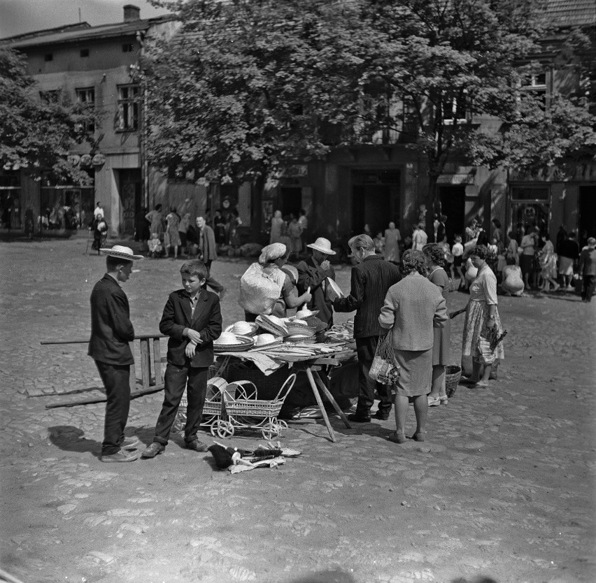 Targ na Rynku Górnym w Wieliczce, lata 1966-1967