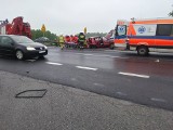 Wypadek w Grabowej na DK1 ZDJĘCIA Ucierpiała kierująca fiatem. Są duże utrudnienia w ruchu