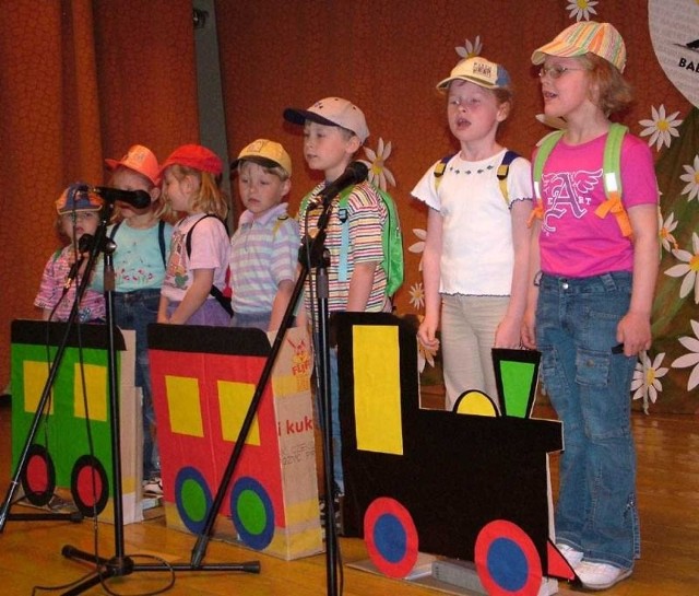 Dzieci z przedszkola w Tłustomostach nie czuły na scenie tremy. Jak twierdzą, były dobrze przygotowane do występu.