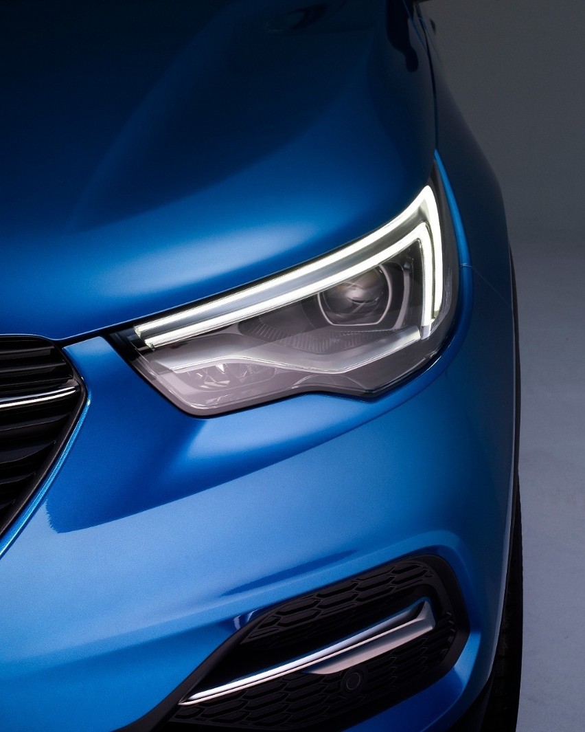 Opel Grandland X...