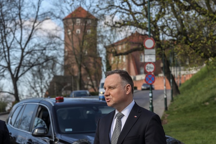 Andrzej Duda na Wawelu 10 kwietnia 2020 roku