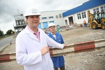 Maciej Klęczek, dyrektor fabryki Nestle w Namysłowie: - Rozbudowujemy zakład i planujemy zwiększenie zatrudnienia. Fot. Drat