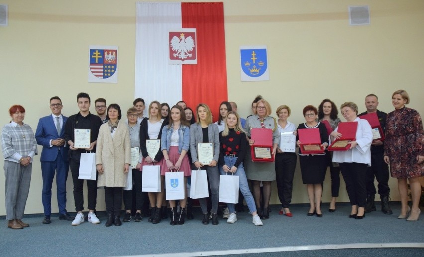 Starachowice. Radzili jak uniknąć uzależnień. Konferencja profilaktyczna w starostwie