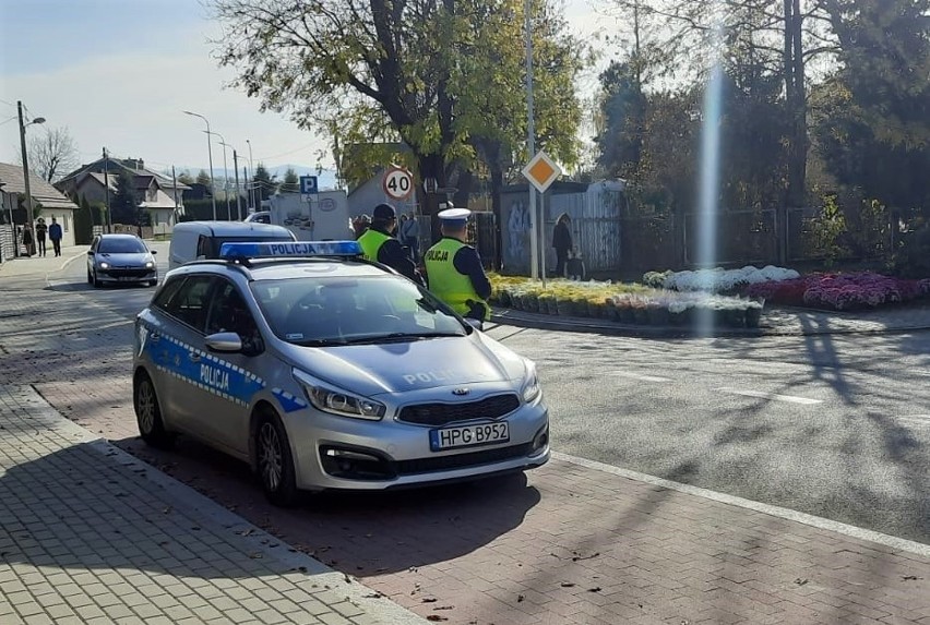 Nowy Sącz. Siedmiu rannych i dwunastu pijanych kierowców na sądeckich drogach