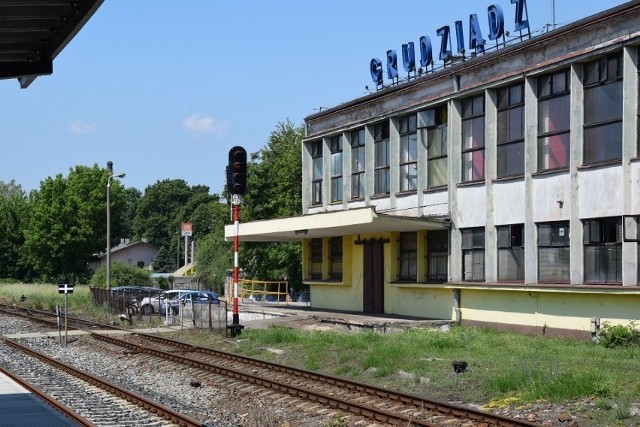 Dworzec PKP w Grudziądzu od lat nie jest dobrą wizytówką miasta. Wkrótce ma to się zmienić.