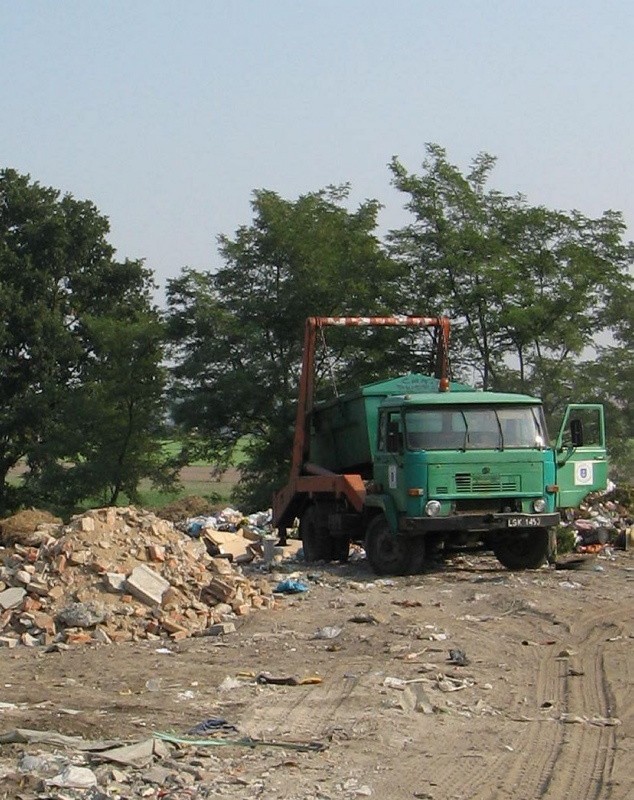 Jeszcze przez kilka miesięcy śmieci ze Wschowy i okolic trafiać będą na składowisko w Tylewicach. Potem zostanie ono zamknięte.