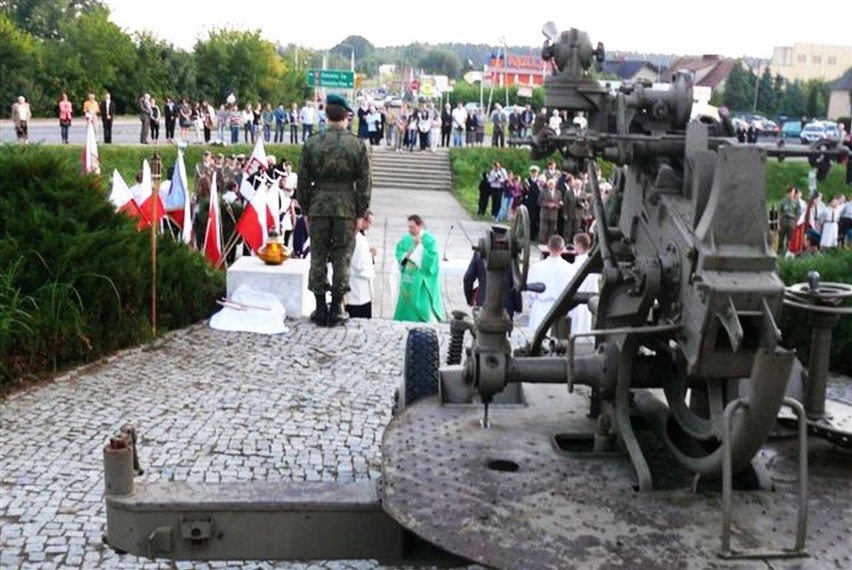 Obrońcom Starachowic zostanie oddany hołd 6 września od 8.00...
