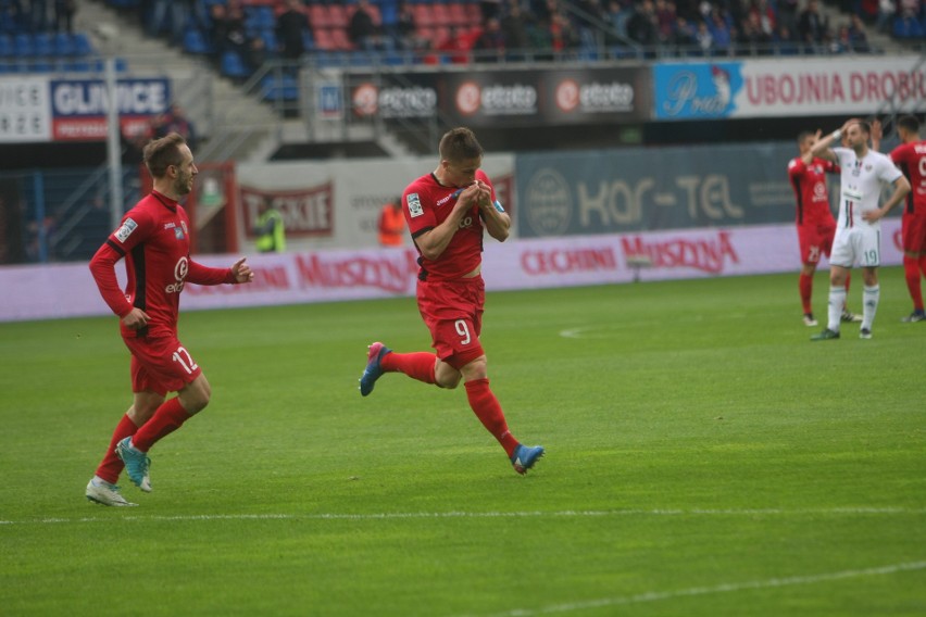 Piast Gliwice - Śląsk Wrocław 2:0. Kibice Śląska wyszli ze stadionu RELACJA + ZDJĘCIA + OPINIE