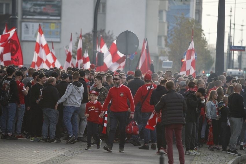 Przemarsz kibiców Widzewa