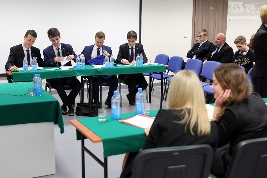 Uniwersytet Szczeciński zorganizował debaty oksfordzkie.