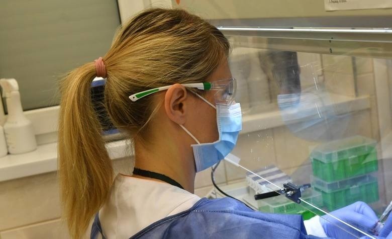 Laboratorium w Białymstoku zostało przetestowane. Będzie można przeprowadzić badania na obecność koronawirusa (ZDJĘCIA) 