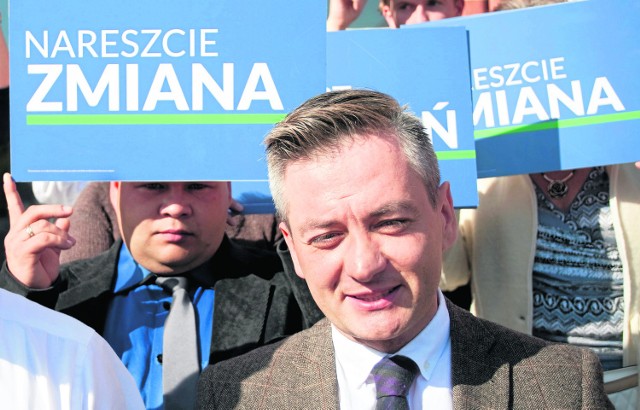 Robert Biedroń podbił serca słupszczan podczas kampanii wyborczej lansując hasło "Nareszcie zmiana".