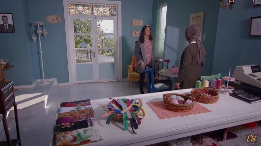 "Elif" odcinek 892. Kerem wdaje się w kłótnię z Çalarem. Parla dowiaduje się, że jest sparaliżowana! [STRESZCZENIE ODCINKA]