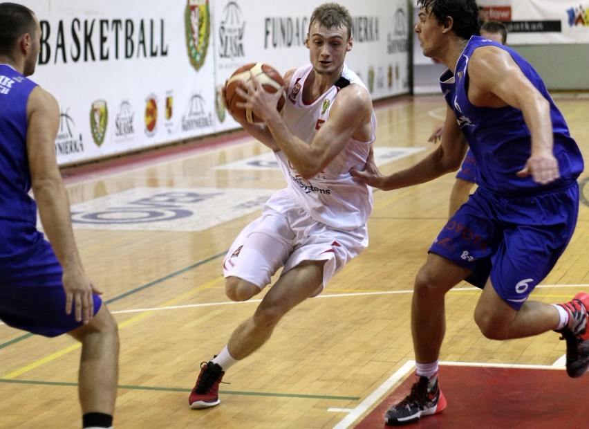 II liga koszykarzy: Śląsk Wrocław - Górnik Wałbrzych 69:64