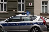 Policjanci z Łasina pomogli rodzinie w dowiezieniu chorej kobiety do szpitala w Grudziądzu. Eskortowali auto