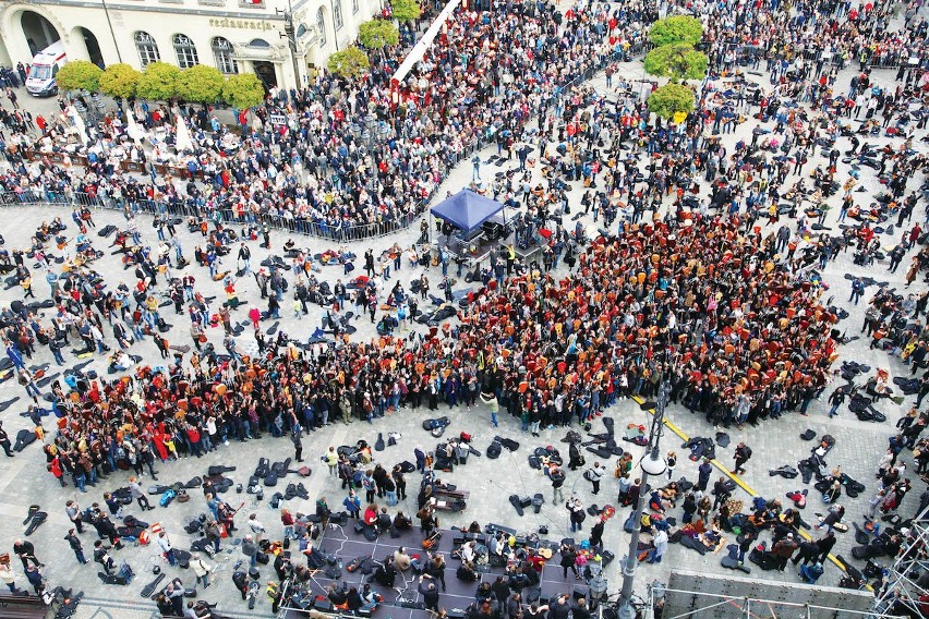 1 maja 2022 r. tysiące gitarzystów po raz 20. spotka się na...