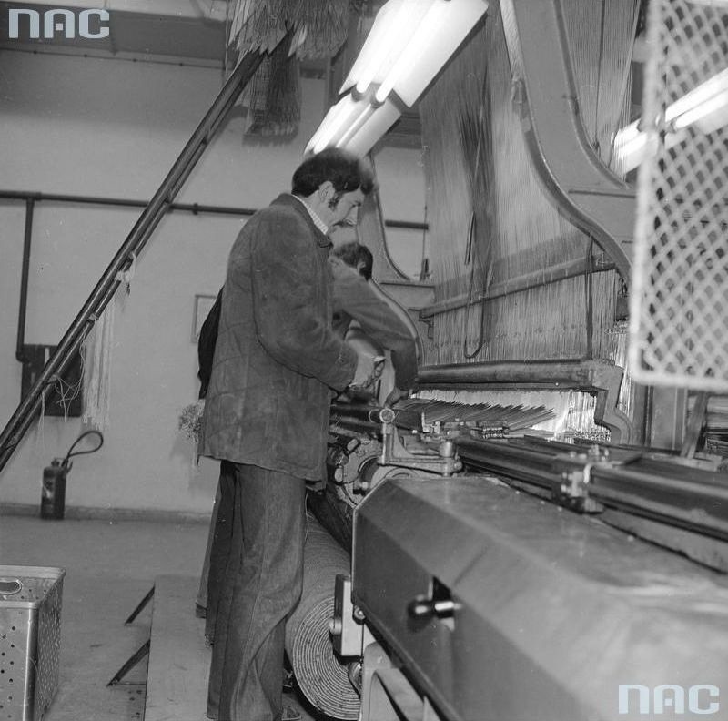 Fabryka dywanów w Białymstoku powstawała od połowy lat 70....