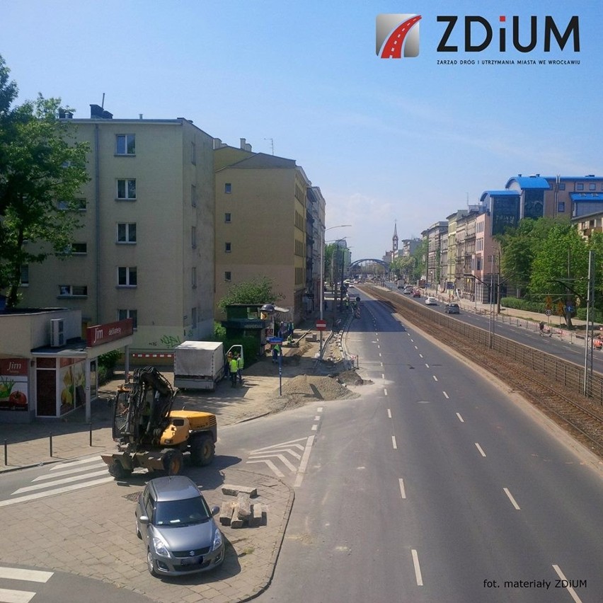 Położą asfalt na drodze rowerowej wzdłuż Grabiszyńskiej. Pojedziemy nią w czerwcu [ZDJĘCIA]