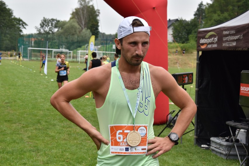 Michałowice. Prawie 300 zawodników na trasie Młyn Trail. Pobiegli ścieżkami dłubniańskiego parku krajobrazowego