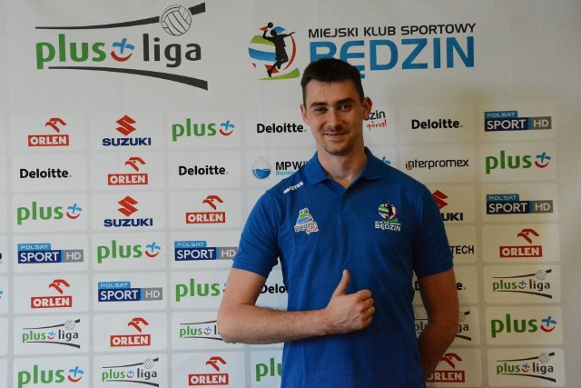 Rafał Faryna to wychowanek Czarnych Radom. Ma 22 lata i gra na pozycji atakującego. Sezon 2017/18 spędzi w MKS Będzin.