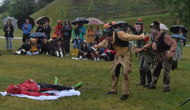 Trzeci dzień festiwalu teatrów ulicznych w Gdańsku FETA 2014