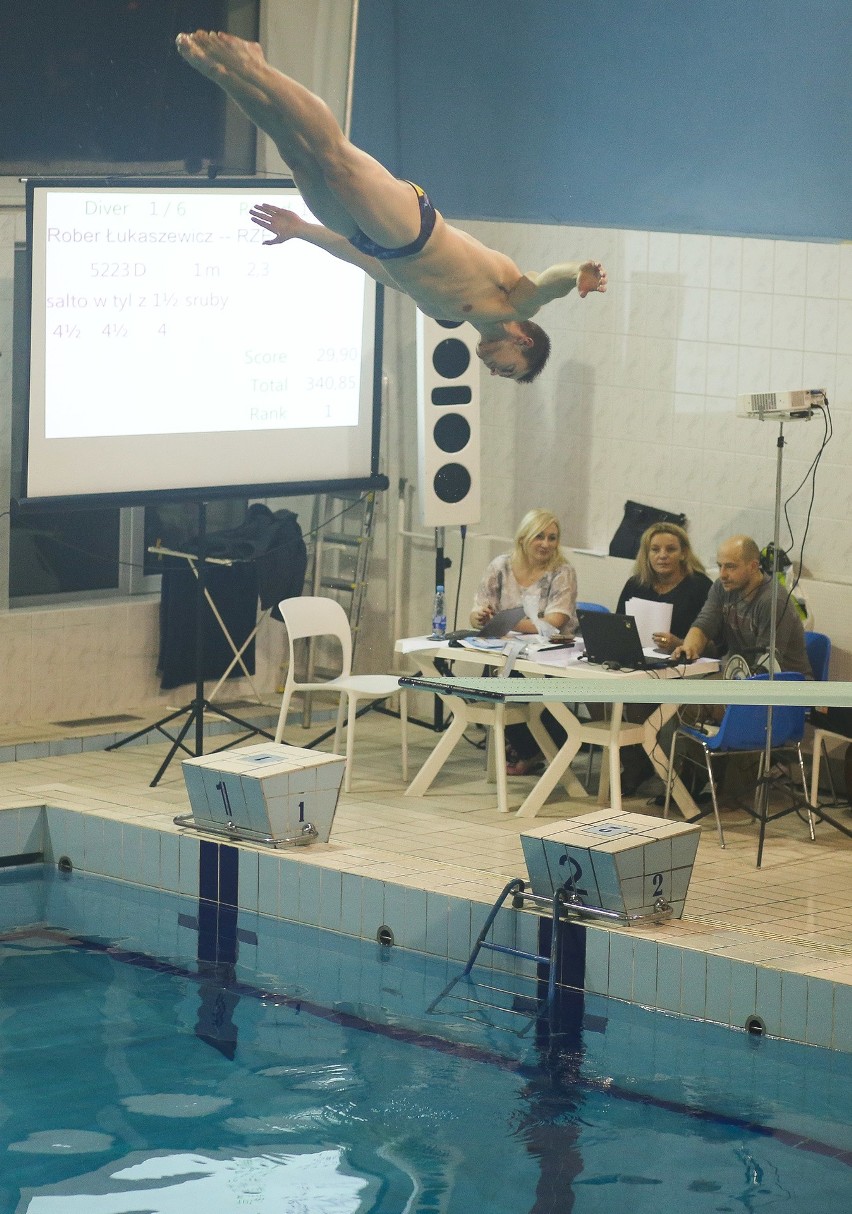 Na rzeszowskim basenie ROSiR-u odbyły się kolejne zawody w skokach do wody z cyklu Grand Prix Stal Rzeszów i Memoriał im. Jerzego Szczer
