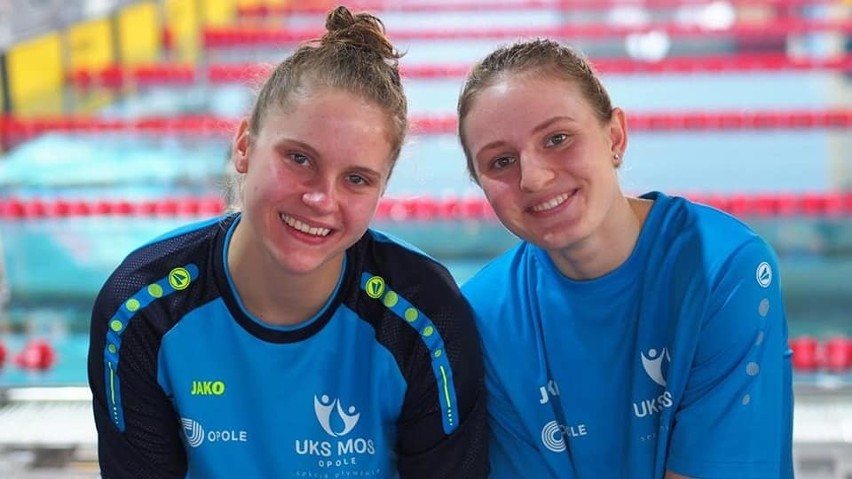 Marta Rakowska i Dominika Trentkiewicz (kolejno od lewej)...